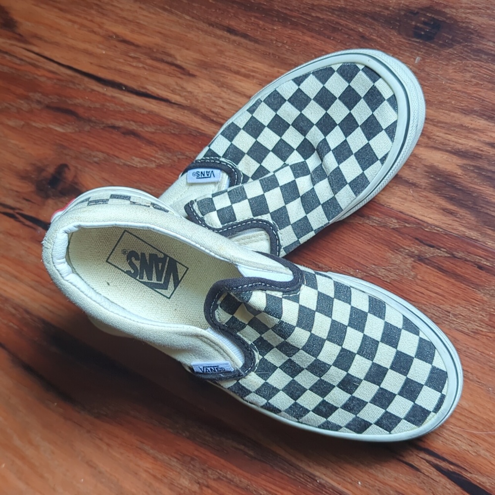 Van checkerboard slip-on kid size 2